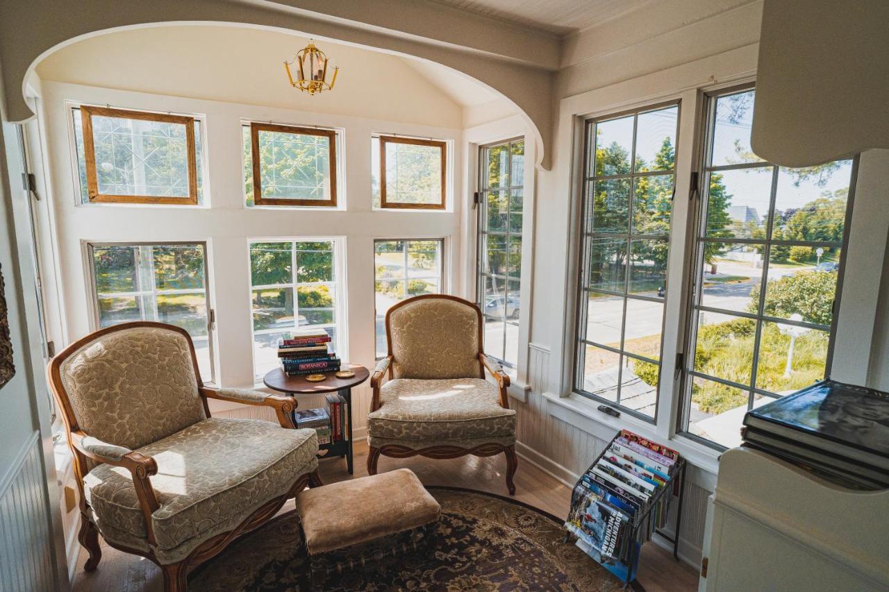 Yelton Manor Bed And Breakfast South Haven Esterno foto