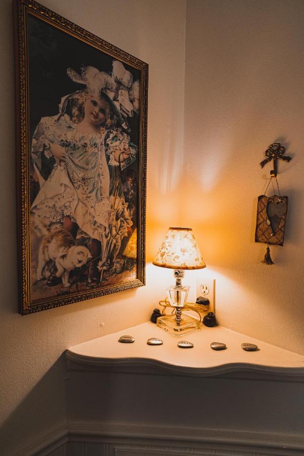 Yelton Manor Bed And Breakfast South Haven Esterno foto