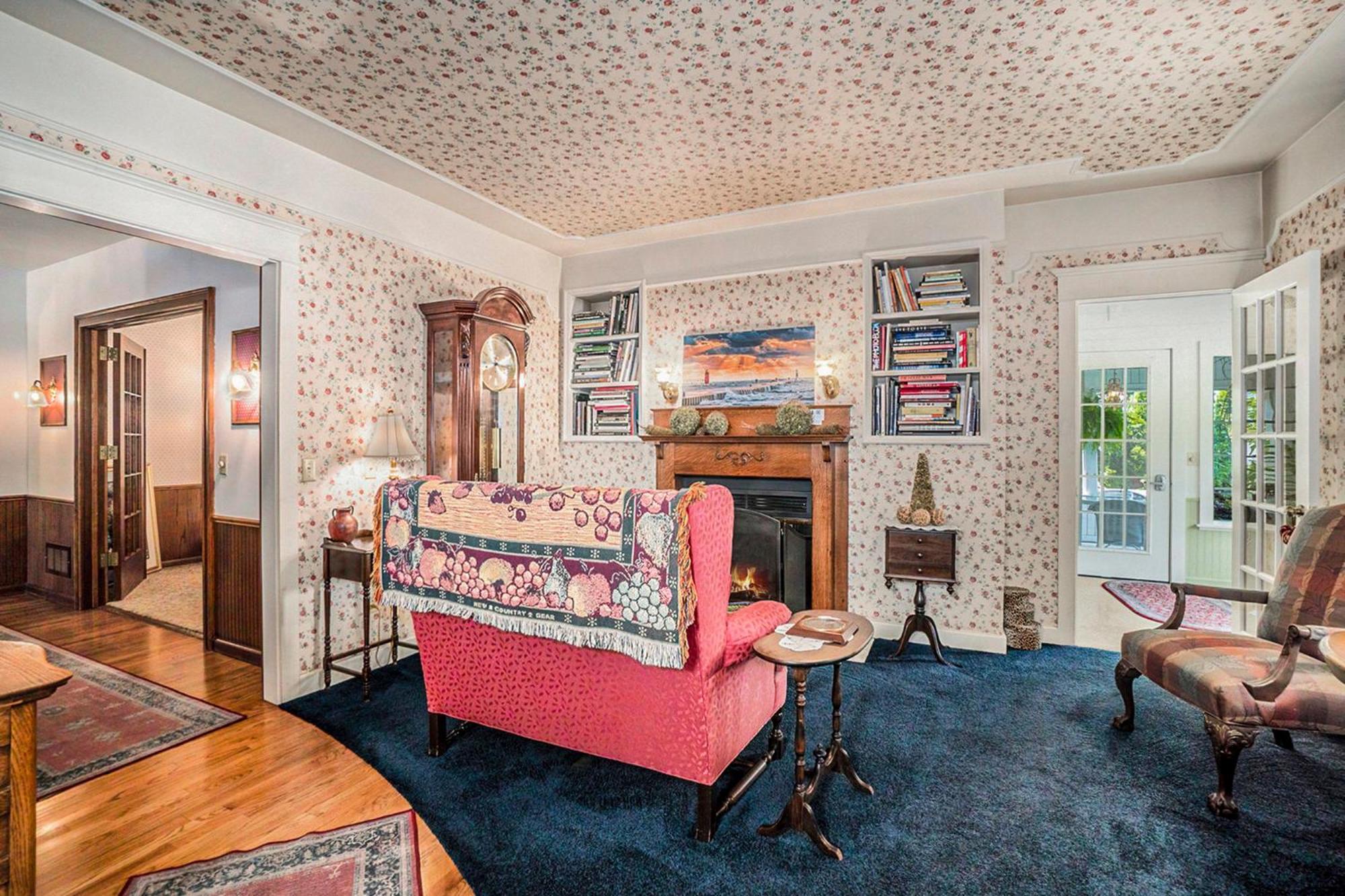 Yelton Manor Bed And Breakfast South Haven Esterno foto