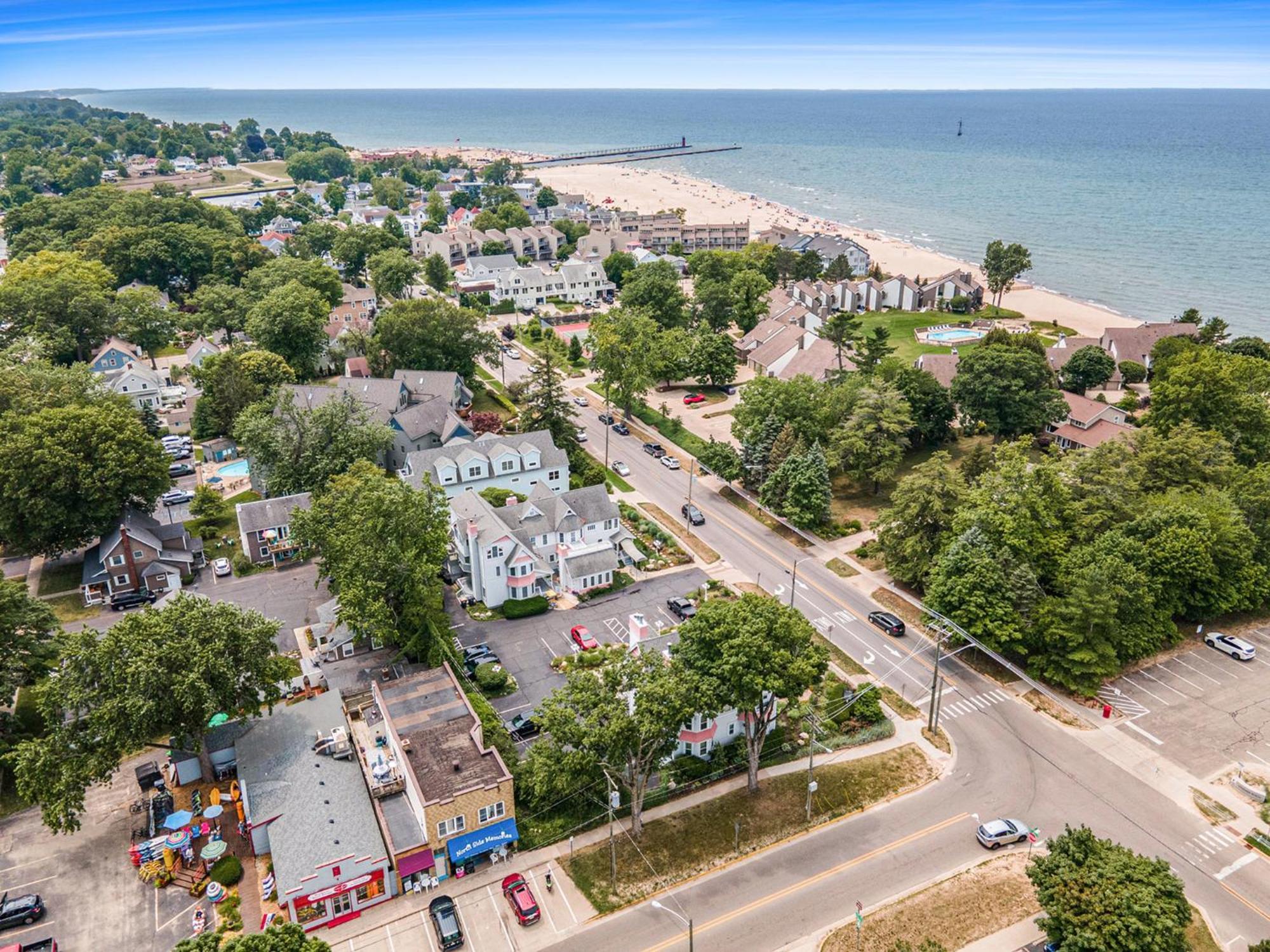 Yelton Manor Bed And Breakfast South Haven Esterno foto