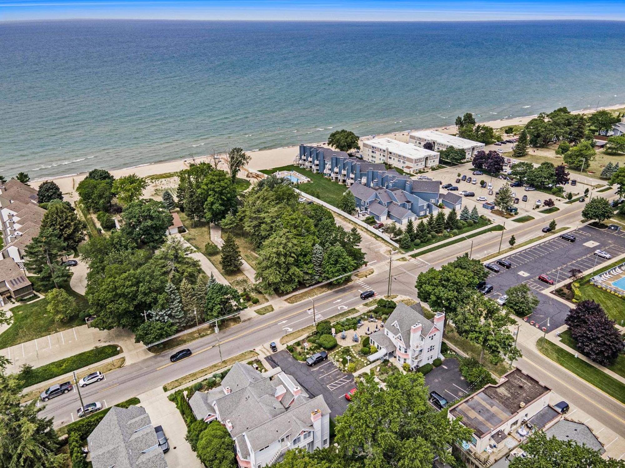 Yelton Manor Bed And Breakfast South Haven Esterno foto
