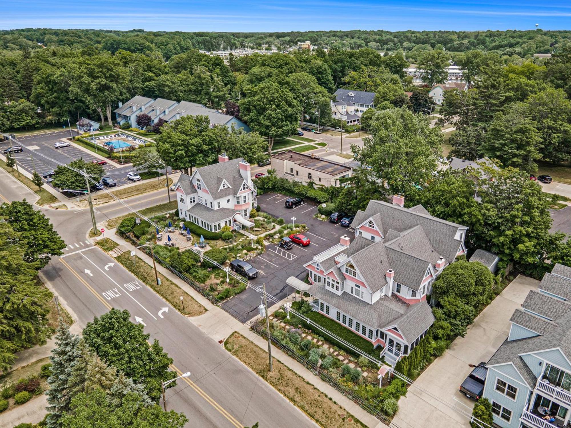 Yelton Manor Bed And Breakfast South Haven Esterno foto